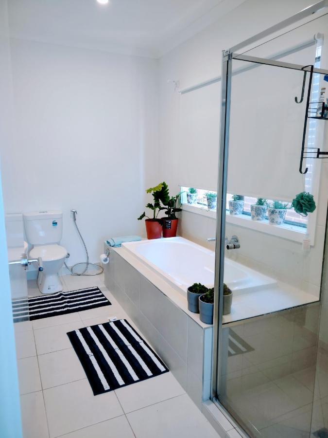 Tarneit Treat Apartment ภายนอก รูปภาพ
